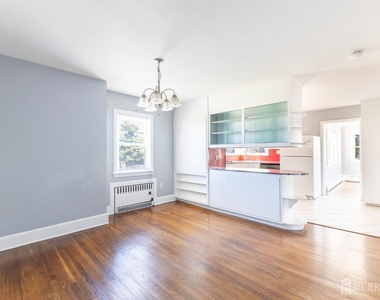 187 Main Street - Photo Thumbnail 6