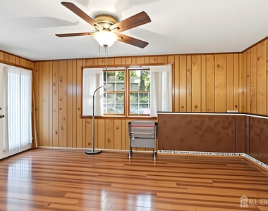 518 Orchard Place - Photo Thumbnail 21