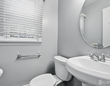 518 Orchard Place - Photo Thumbnail 23