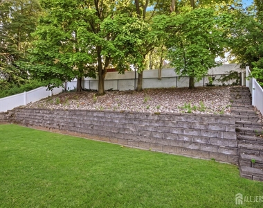 518 Orchard Place - Photo Thumbnail 24
