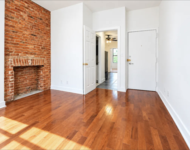 Knickerbocker Avenue & Harman Street - Photo Thumbnail 5