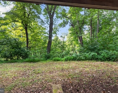 261 Rocky Spring Lane - Photo Thumbnail 5