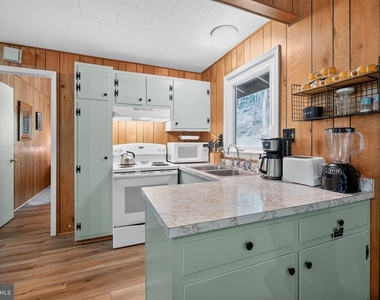 261 Rocky Spring Lane - Photo Thumbnail 16