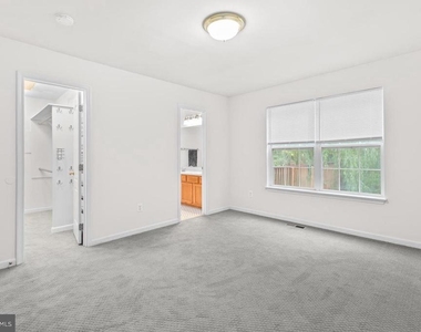 53 Bloomington Lane - Photo Thumbnail 14