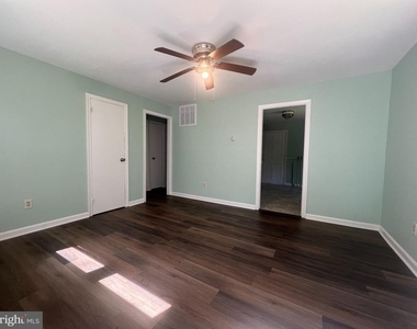 3520 Loren Drive - Photo Thumbnail 3