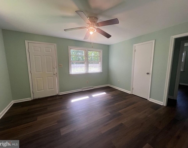3520 Loren Drive - Photo Thumbnail 2