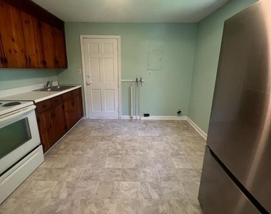 3520 Loren Drive - Photo Thumbnail 4