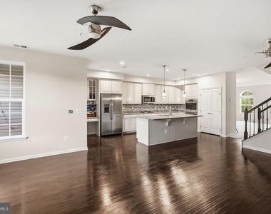 3634 Briarwood Drive - Photo Thumbnail 3