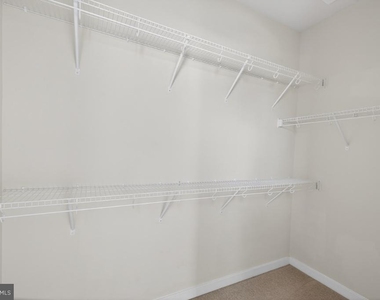 1601 Grove Chestnut Road - Photo Thumbnail 25