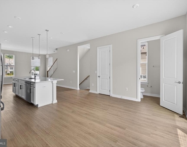 1601 Grove Chestnut Road - Photo Thumbnail 15