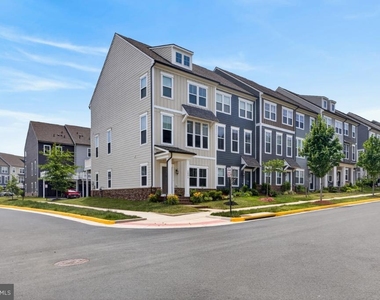 1601 Grove Chestnut Road - Photo Thumbnail 5