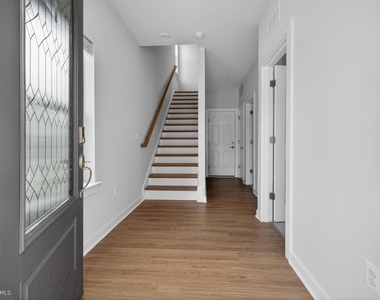 1601 Grove Chestnut Road - Photo Thumbnail 7