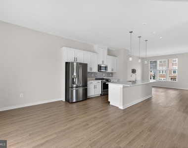 1601 Grove Chestnut Road - Photo Thumbnail 13