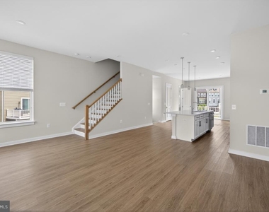 1601 Grove Chestnut Road - Photo Thumbnail 20