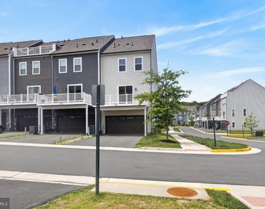 1601 Grove Chestnut Road - Photo Thumbnail 37
