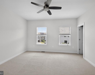 1601 Grove Chestnut Road - Photo Thumbnail 23