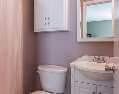 12709 Kingsbury Court - Photo Thumbnail 22