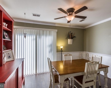 12709 Kingsbury Court - Photo Thumbnail 2