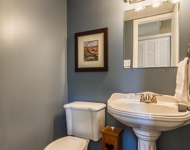 12709 Kingsbury Court - Photo Thumbnail 10