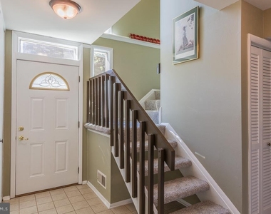 12709 Kingsbury Court - Photo Thumbnail 13