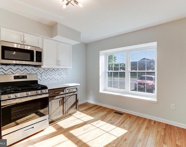 1883 Inglebrook Drive - Photo Thumbnail 9