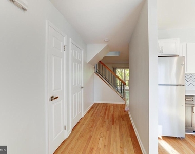 1883 Inglebrook Drive - Photo Thumbnail 13