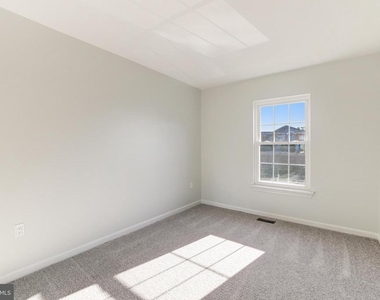 1883 Inglebrook Drive - Photo Thumbnail 35