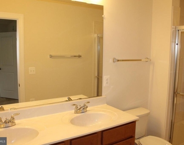 10665 Hinton Way - Photo Thumbnail 14