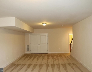 10665 Hinton Way - Photo Thumbnail 20