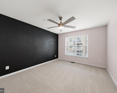 15259 Leicestershire Street - Photo Thumbnail 20