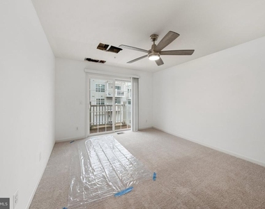 15259 Leicestershire Street - Photo Thumbnail 22