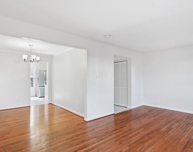 1338 Redbud Court - Photo Thumbnail 12