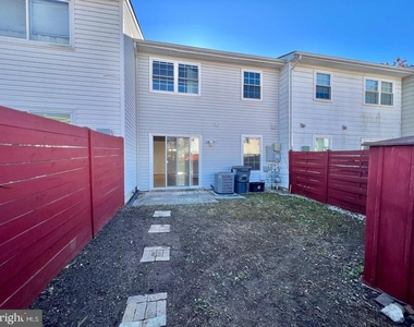 1338 Redbud Court - Photo Thumbnail 24