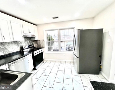 1338 Redbud Court - Photo Thumbnail 5