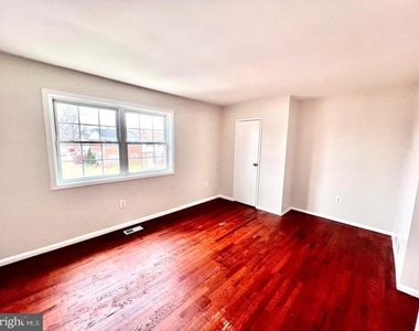1338 Redbud Court - Photo Thumbnail 16