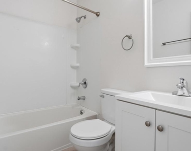 1338 Redbud Court - Photo Thumbnail 23