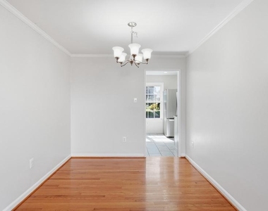 1338 Redbud Court - Photo Thumbnail 11