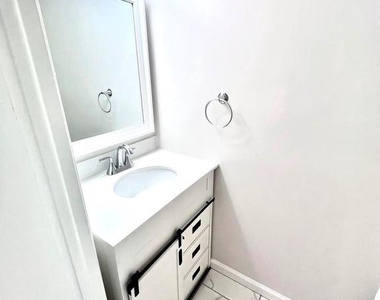 1338 Redbud Court - Photo Thumbnail 7