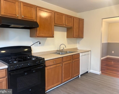 9524 Covington Place - Photo Thumbnail 13