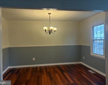 9524 Covington Place - Photo Thumbnail 9