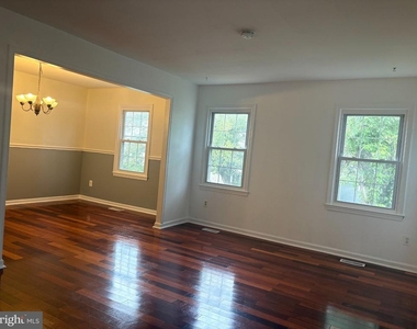 9524 Covington Place - Photo Thumbnail 7