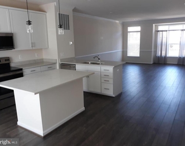 220 Apsley Terrace - Photo Thumbnail 7