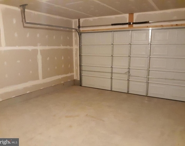 220 Apsley Terrace - Photo Thumbnail 12