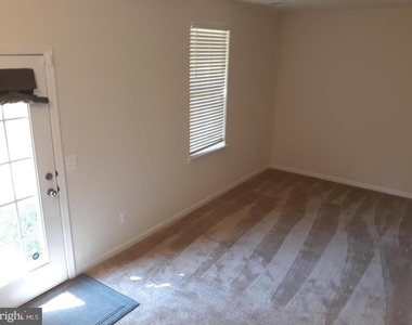 220 Apsley Terrace - Photo Thumbnail 10