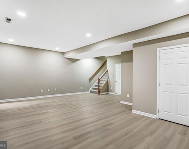 21365 Hansberry Terrace - Photo Thumbnail 34