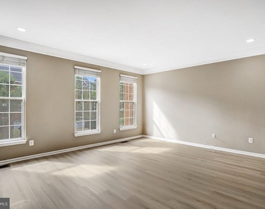 21365 Hansberry Terrace - Photo Thumbnail 6