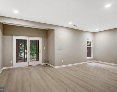 21365 Hansberry Terrace - Photo Thumbnail 33