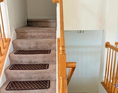 21784 Oakville Terrace - Photo Thumbnail 11