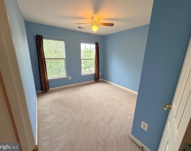 21784 Oakville Terrace - Photo Thumbnail 18