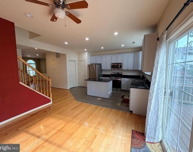 21784 Oakville Terrace - Photo Thumbnail 6